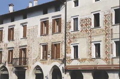 Un palazzo del centro storico.