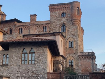 Castello Canussio  (1).jpg