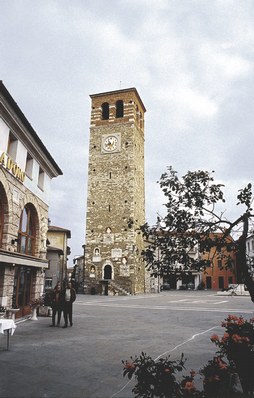 La torre dell'orologio.