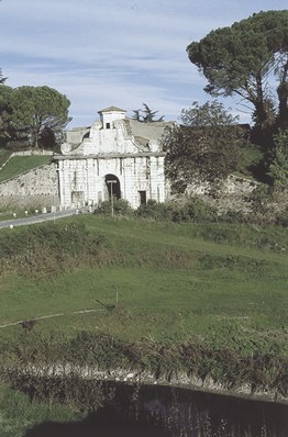 Palmanova, porta Aquileia attribuita a V. Scamozzi (1552-1616).