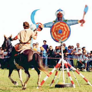 Cavaliere che sta per colpire il "Turco"